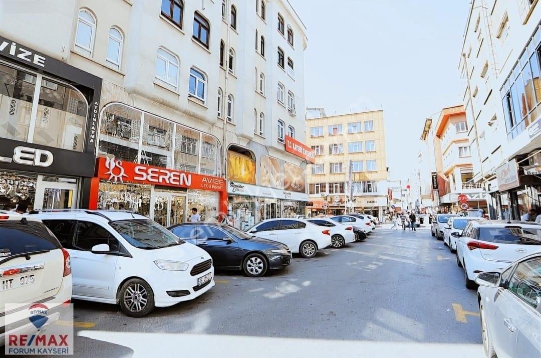 Bankalar Caddesi Cumhuriyet Mahallesi Satılık Dükkan - Görsel 11