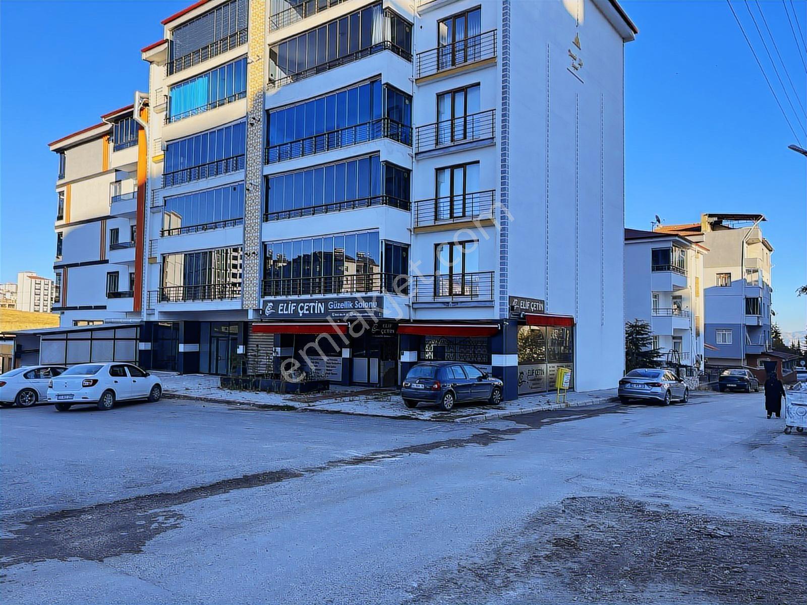 Cumhuriyet Mahallesi'nde Köşe Başı Satılık Dükkan... - Görsel 17
