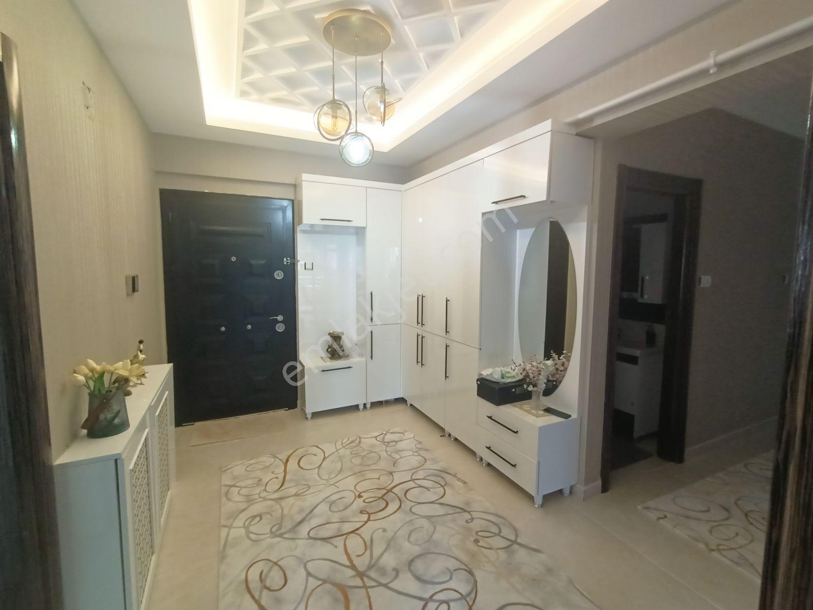 Çaydaçıra'da Harika Konumda Satılık 4+1 Yüksek Giriş Lüx Daire - Görsel 24