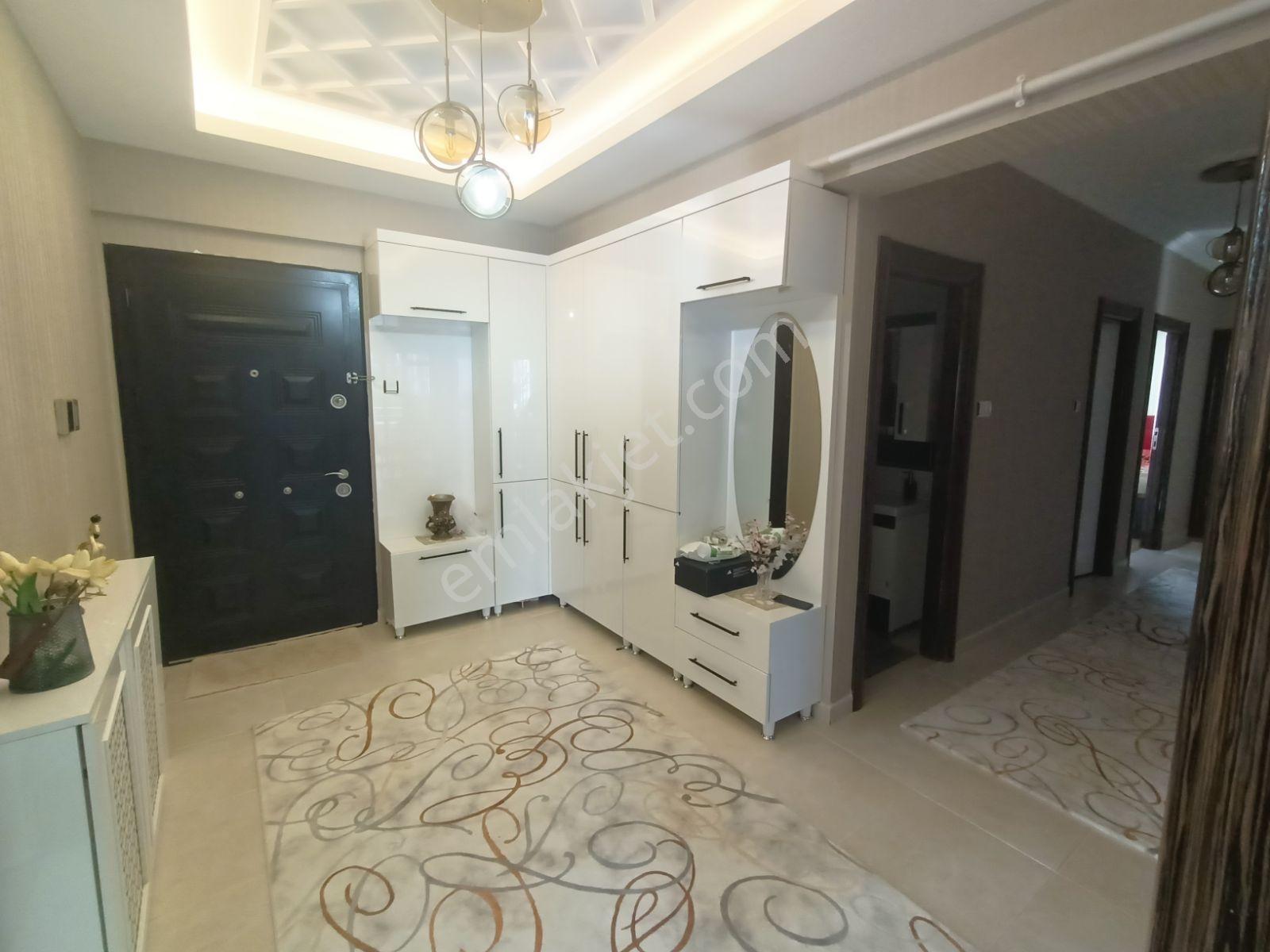 Çaydaçıra'da Harika Konumda Satılık 4+1 Yüksek Giriş Lüx Daire - Görsel 26