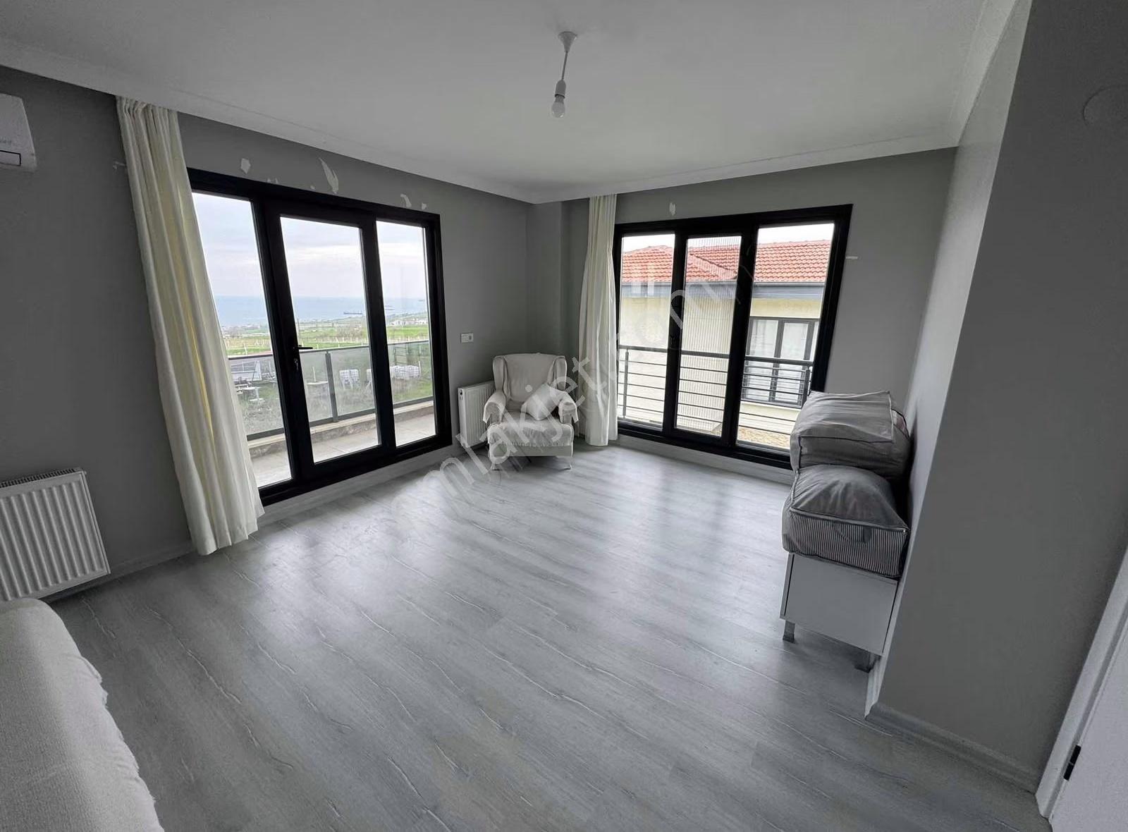 Barbaros'ta Deniz Manzaralı Havuzlu Dubleks Villa - Görsel 11