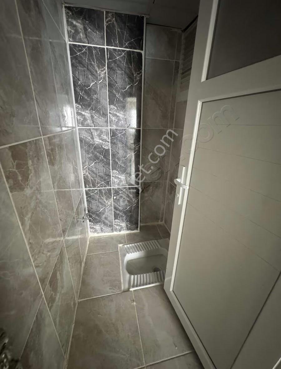 Bahçelievler'de Site'de İçinde 2+1 Kiralık Daire - Görsel 3