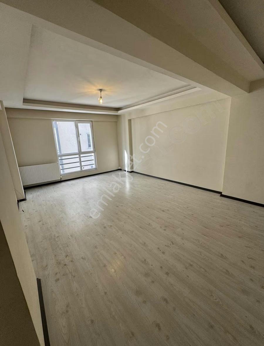 Bahçelievler'de Site'de İçinde 2+1 Kiralık Daire - Görsel 9