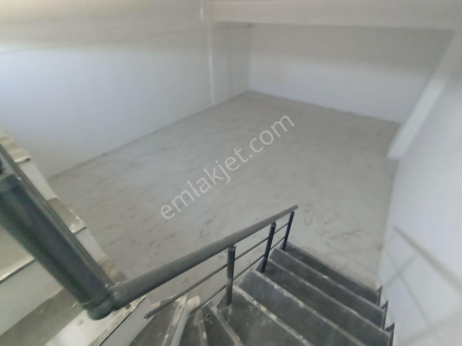 İmam Efendi Bul.üzerinde 3katlı Bodrum Ve Teraslı Kiralık Dükkan - Görsel 9