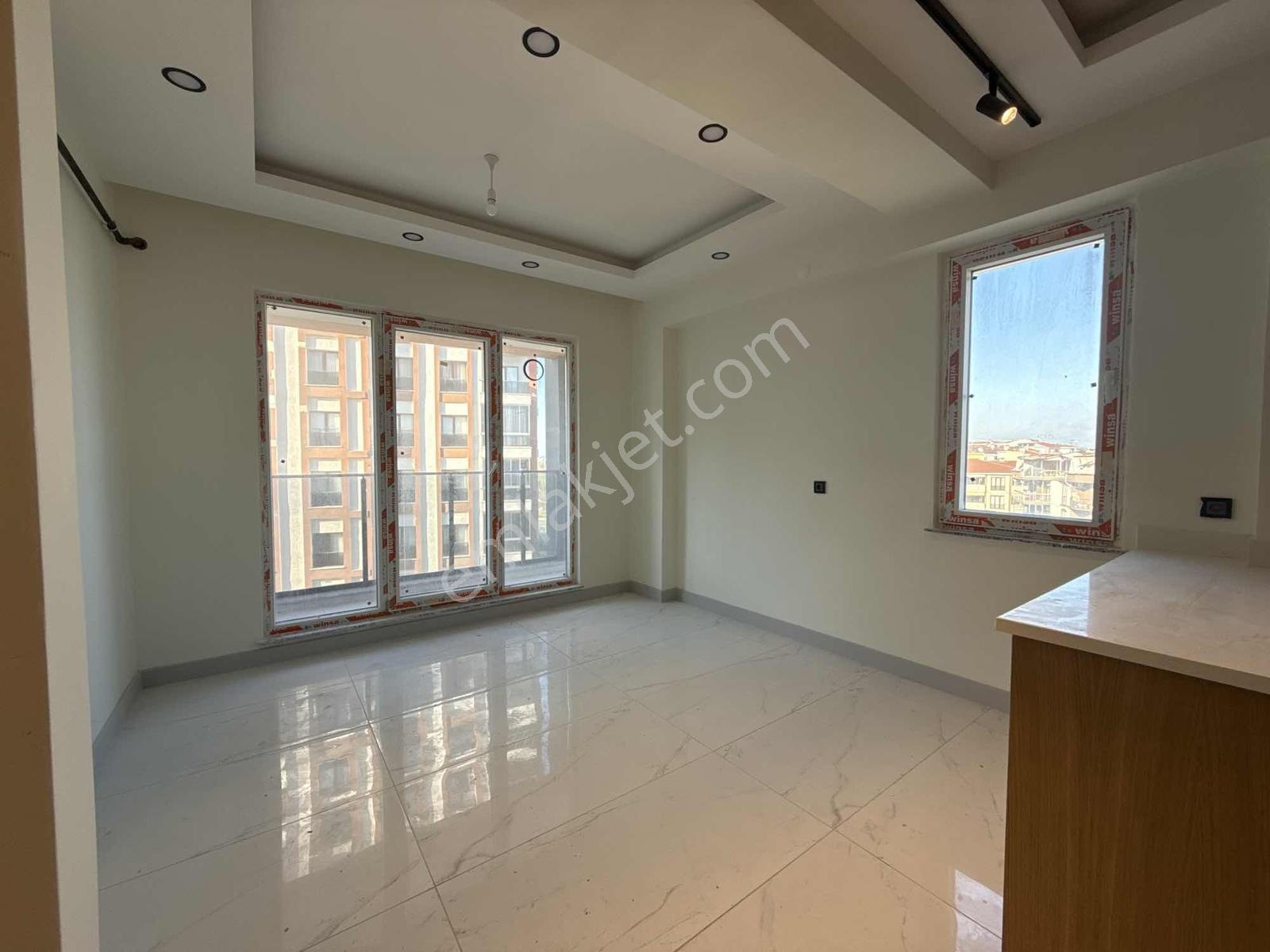 Çorlu Kazımiye Mh. Central Towerda 1+1 Sıfır Lüks Satılık Daire - Görsel 8