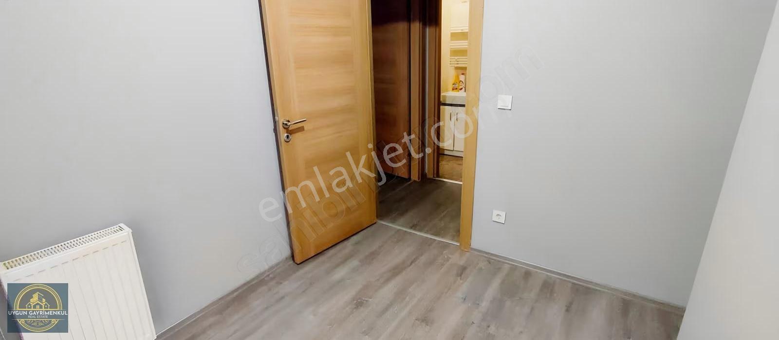 Güncel İlan Maximoon Evlerinde 1.katta Satılık 2+1 Boş Daire - Görsel 2