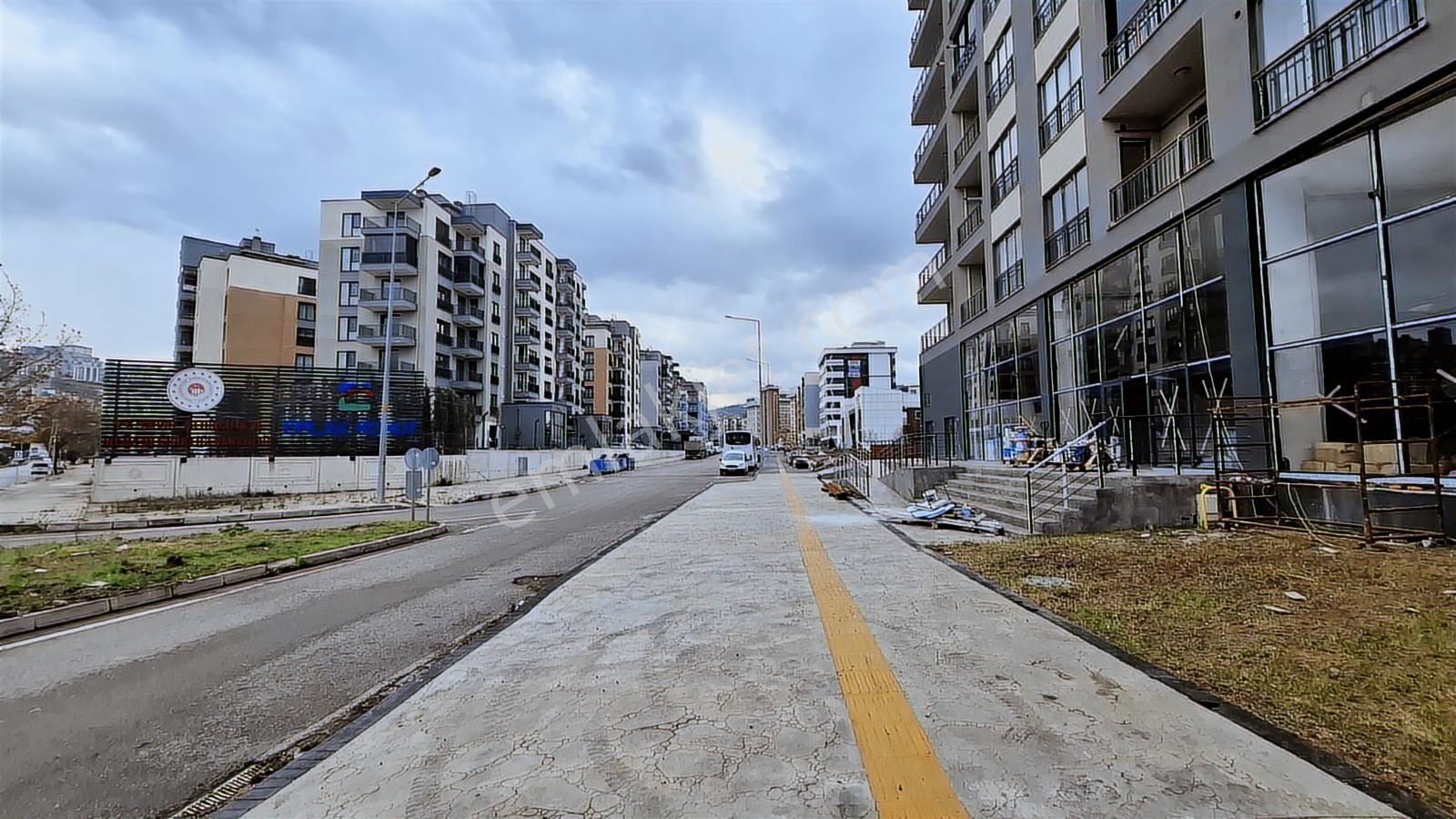Uğur Kırseven Re/max Parla'dan Satılık 1+1 Daire - Görsel 10