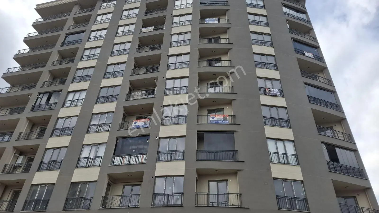 Uğur Kırseven Re/max Parla'dan Satılık 1+1 Daire - Görsel 12
