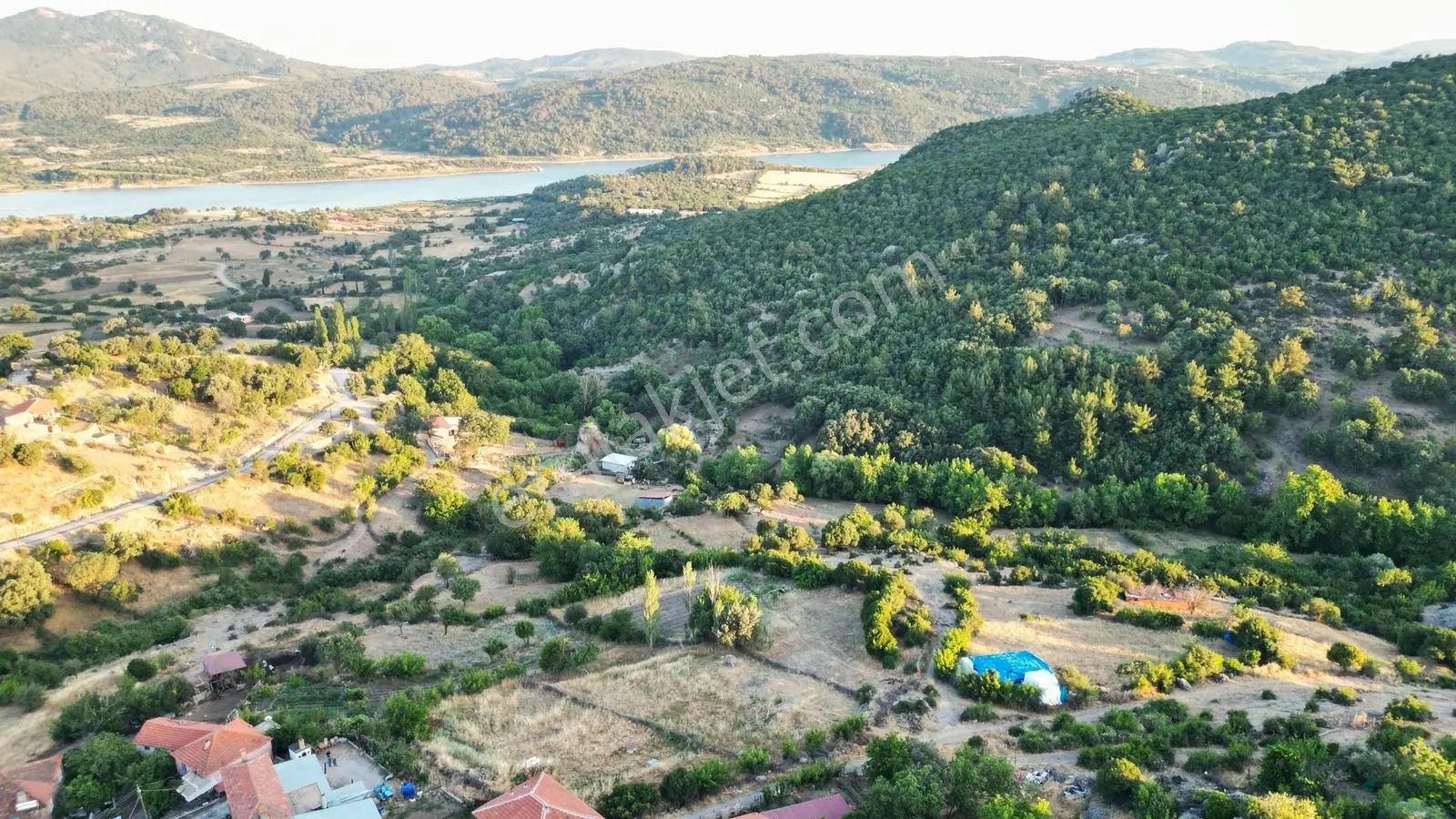 Ayvacık Küçükhusun'da Köy İçi İmar Sınırına 10 Metre - Görsel 22