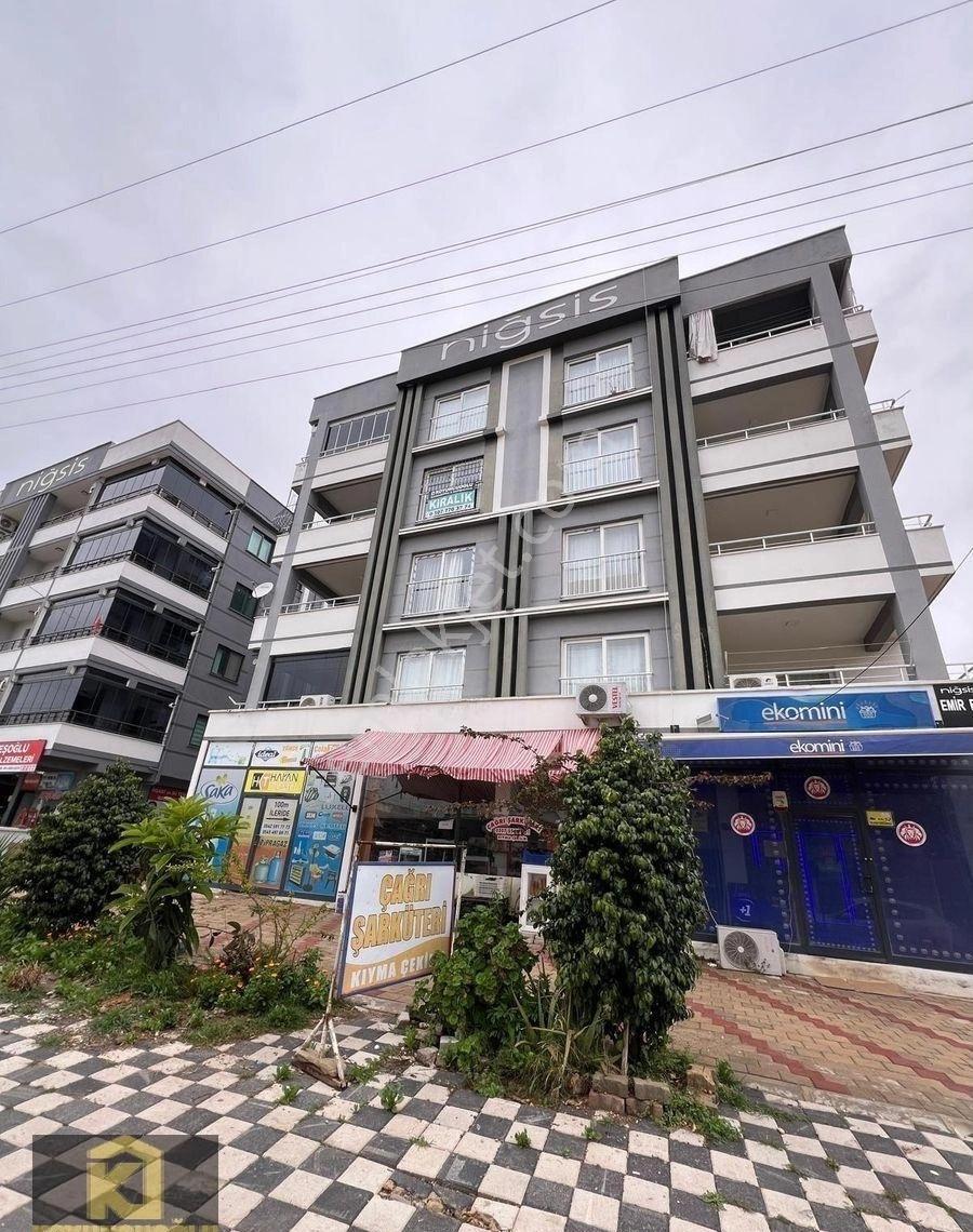 Koyuncuoğlu'ndan Çanaklı Yolunda Kiralık 4+1 Daire - Görsel 24