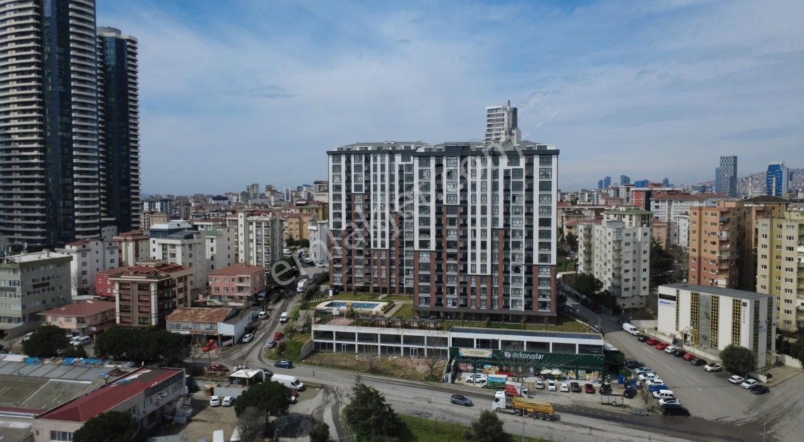 Dialog Okyanustan Karlıktepe'de 400 M² Kiralık Mağaza