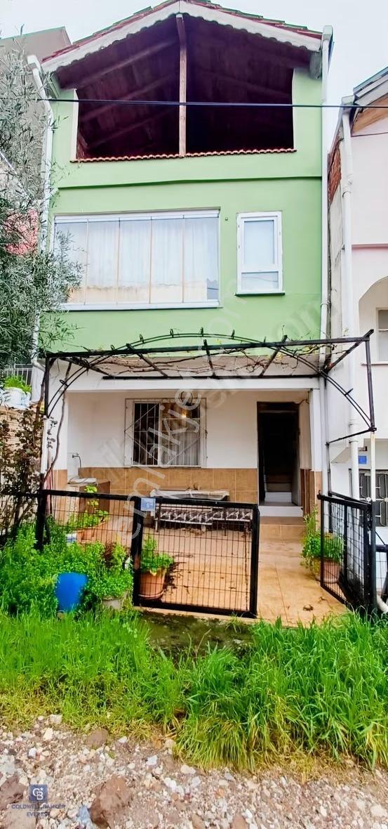 Mudanya Esence'de Deniz Ve Doğa Manzaralı 3 Katlı Müstakil Ev - Görsel 9