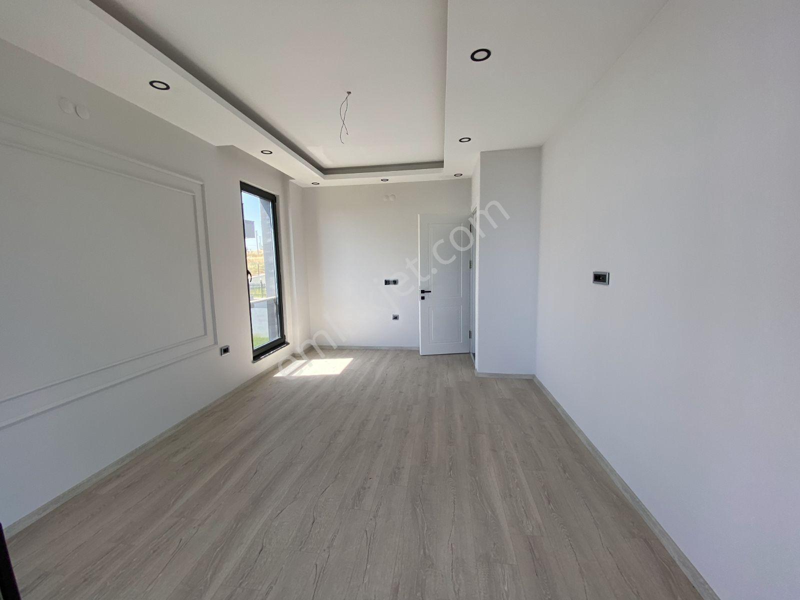 Alanlı Da Muhteşem Manzaralı Müstakil Villa - Görsel 31