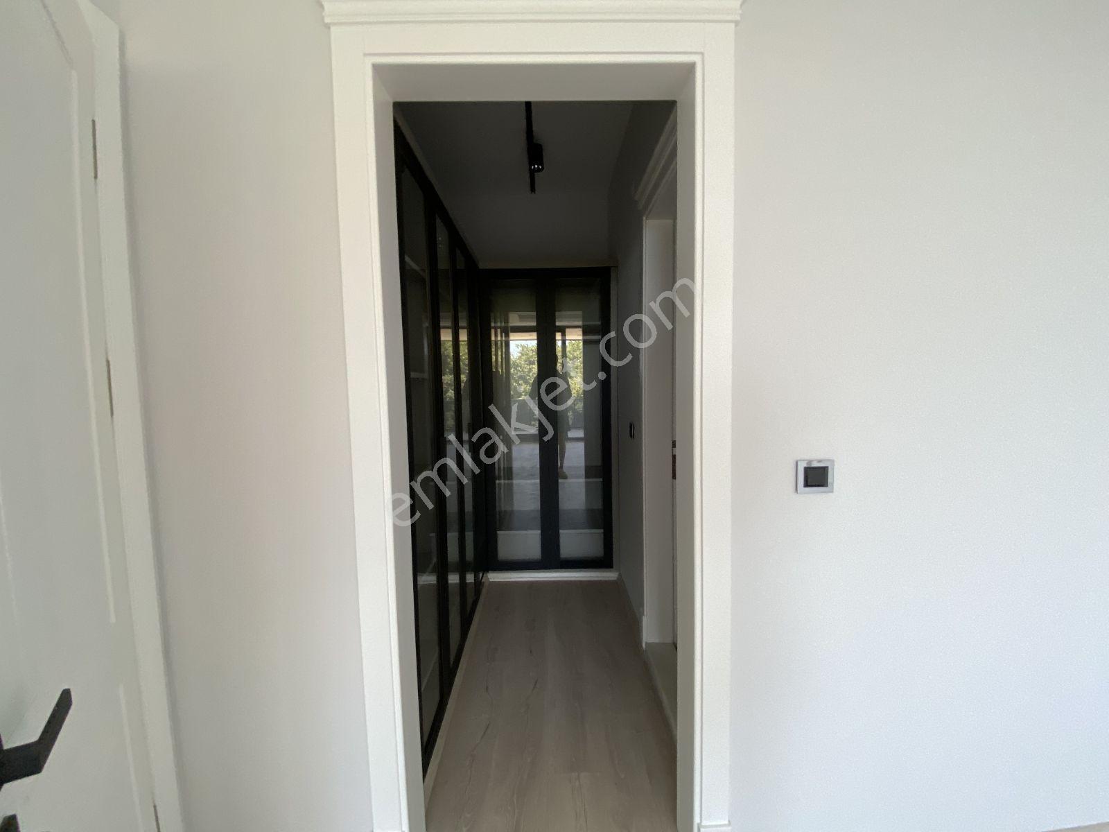 Alanlı'da 4+1 Teraslı Full Deniz Manzaralı Eşsiz Trıpleks Satılk - Görsel 19