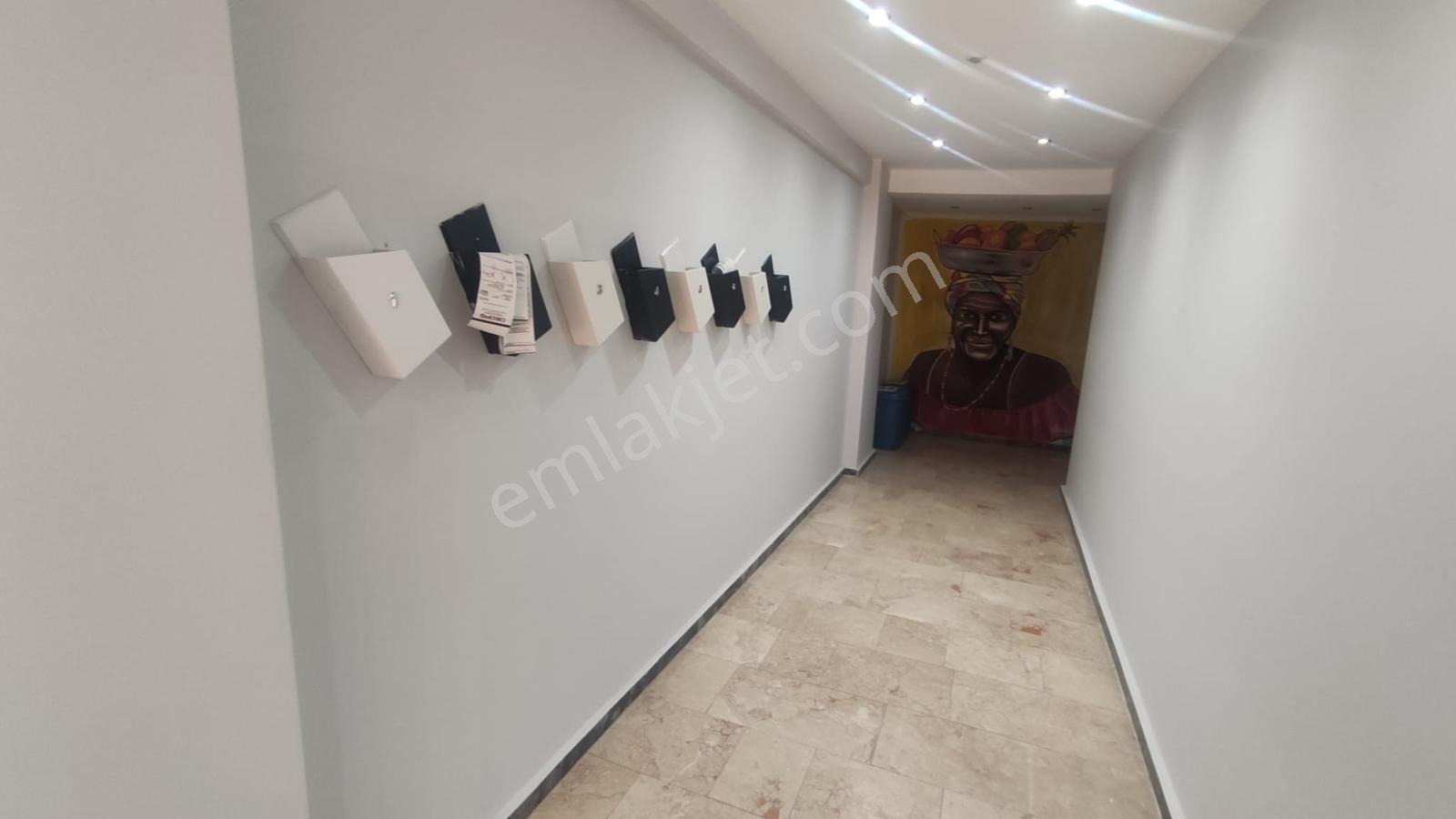Eker 'den Anadolu Üniversitesi Cuma Kapısı Karşısı - Görsel 3