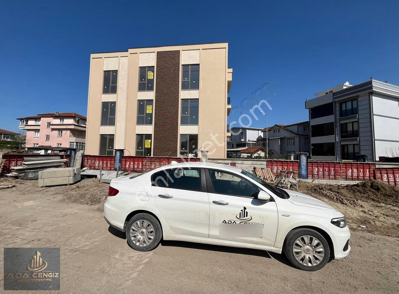 Serdivanda Site İçerisinde 170 M2 Bahçe Kullanımlı 3+1 Daire - Görsel 13