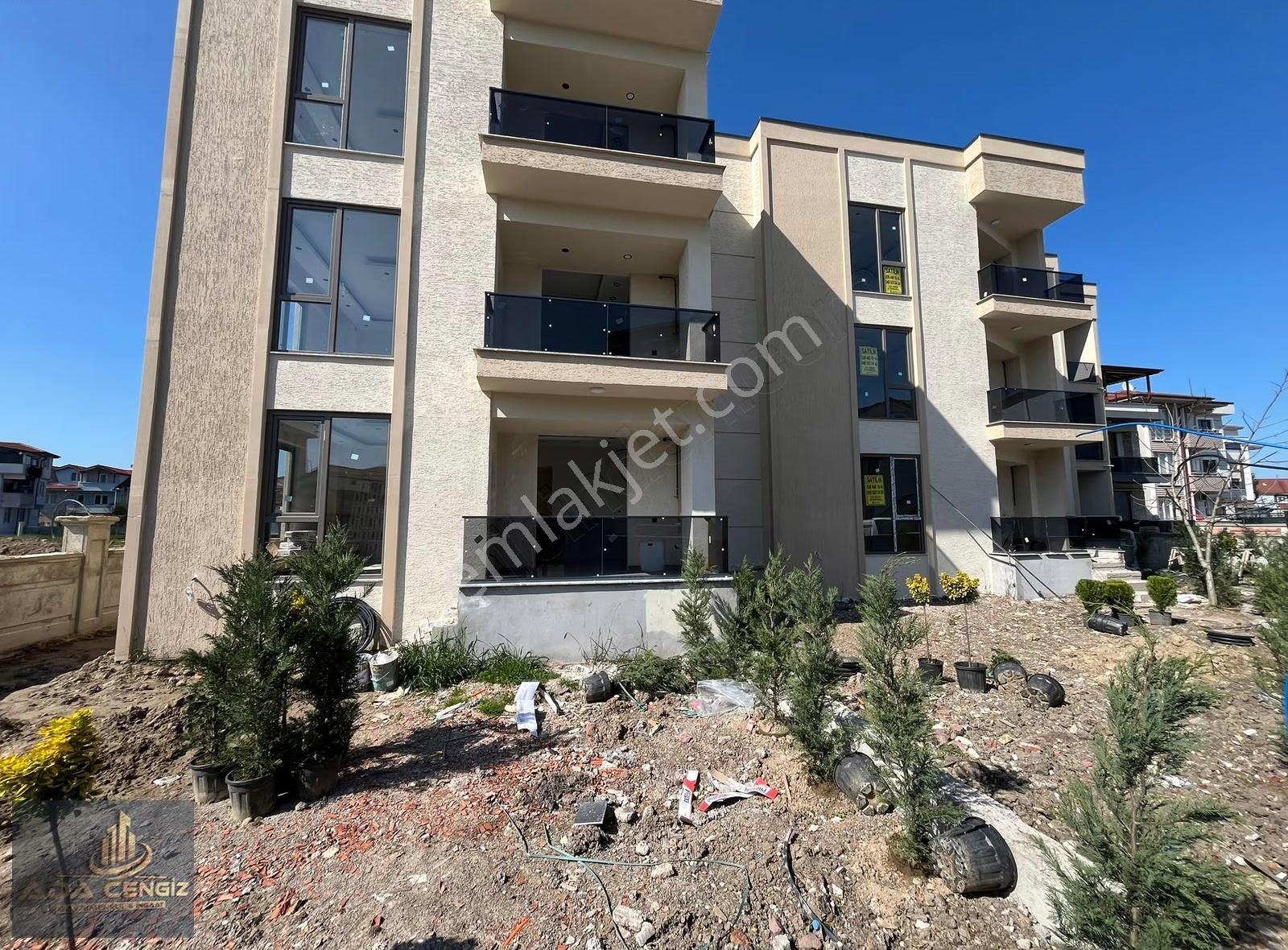 Serdivanda Site İçerisinde 170 M2 Bahçe Kullanımlı 3+1 Daire - Görsel 15