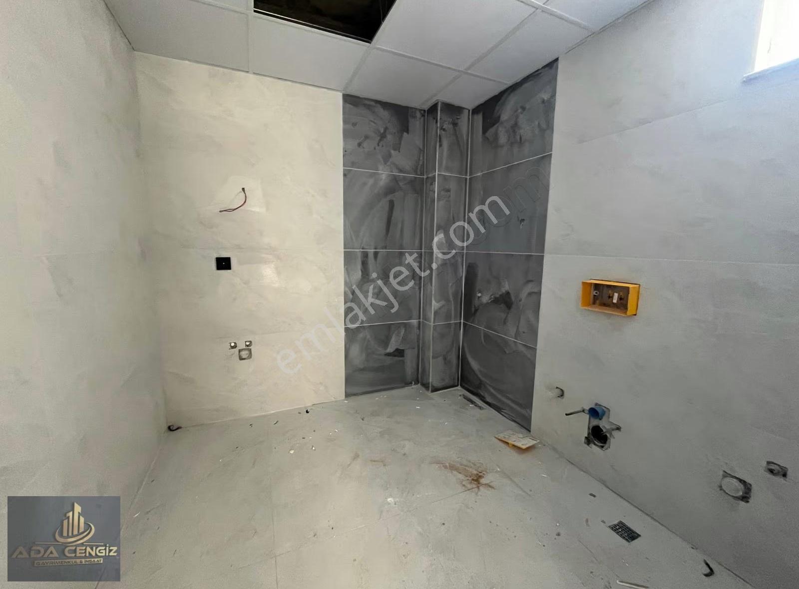 Serdivanda Site İçerisinde 170 M2 Bahçe Kullanımlı 3+1 Daire - Görsel 19