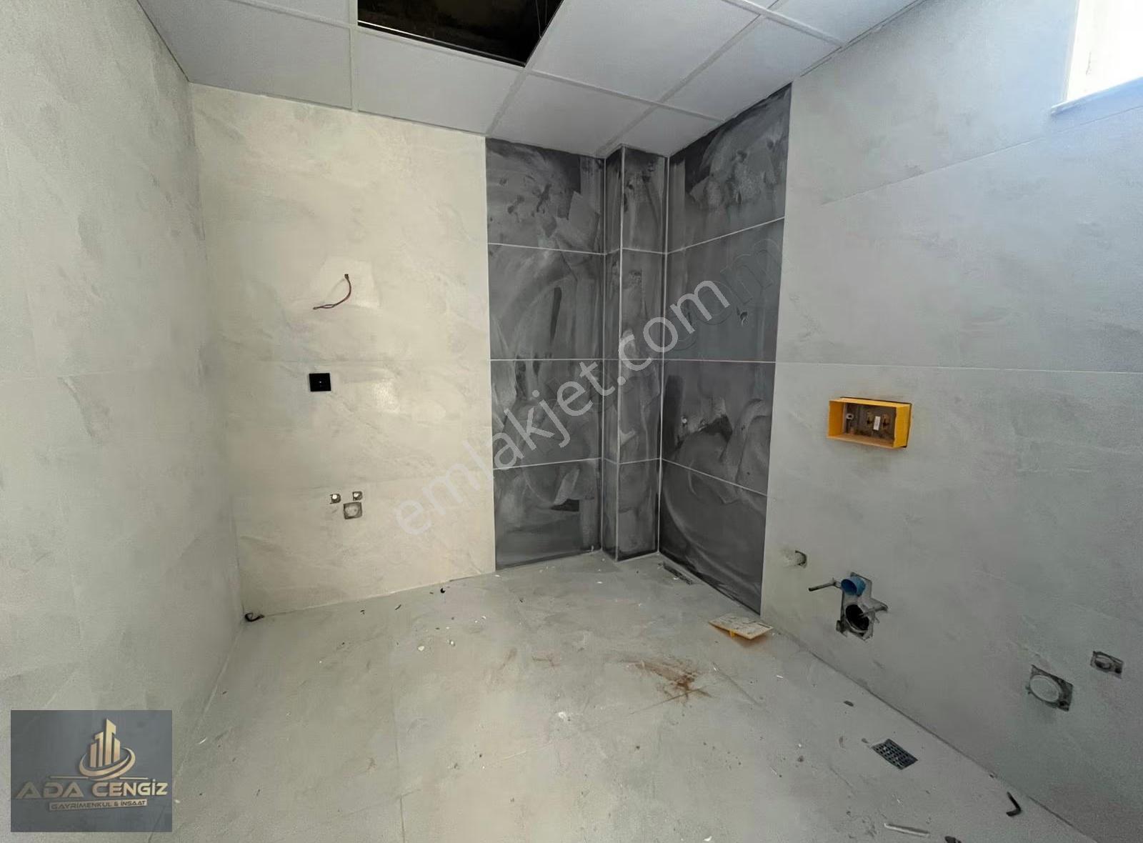 Serdivanda Site İçerisinde 170 M2 Bahçe Kullanımlı 3+1 Daire - Görsel 17
