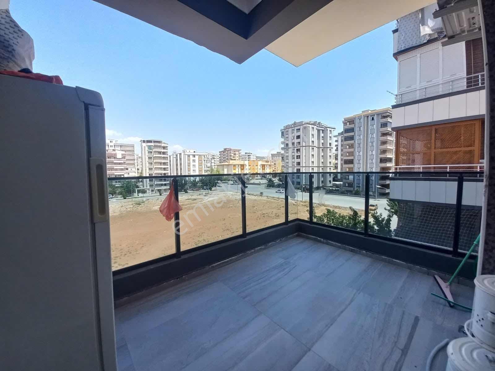 Atakent Mahalesinde Satılık 3+1 Daire - Görsel 24