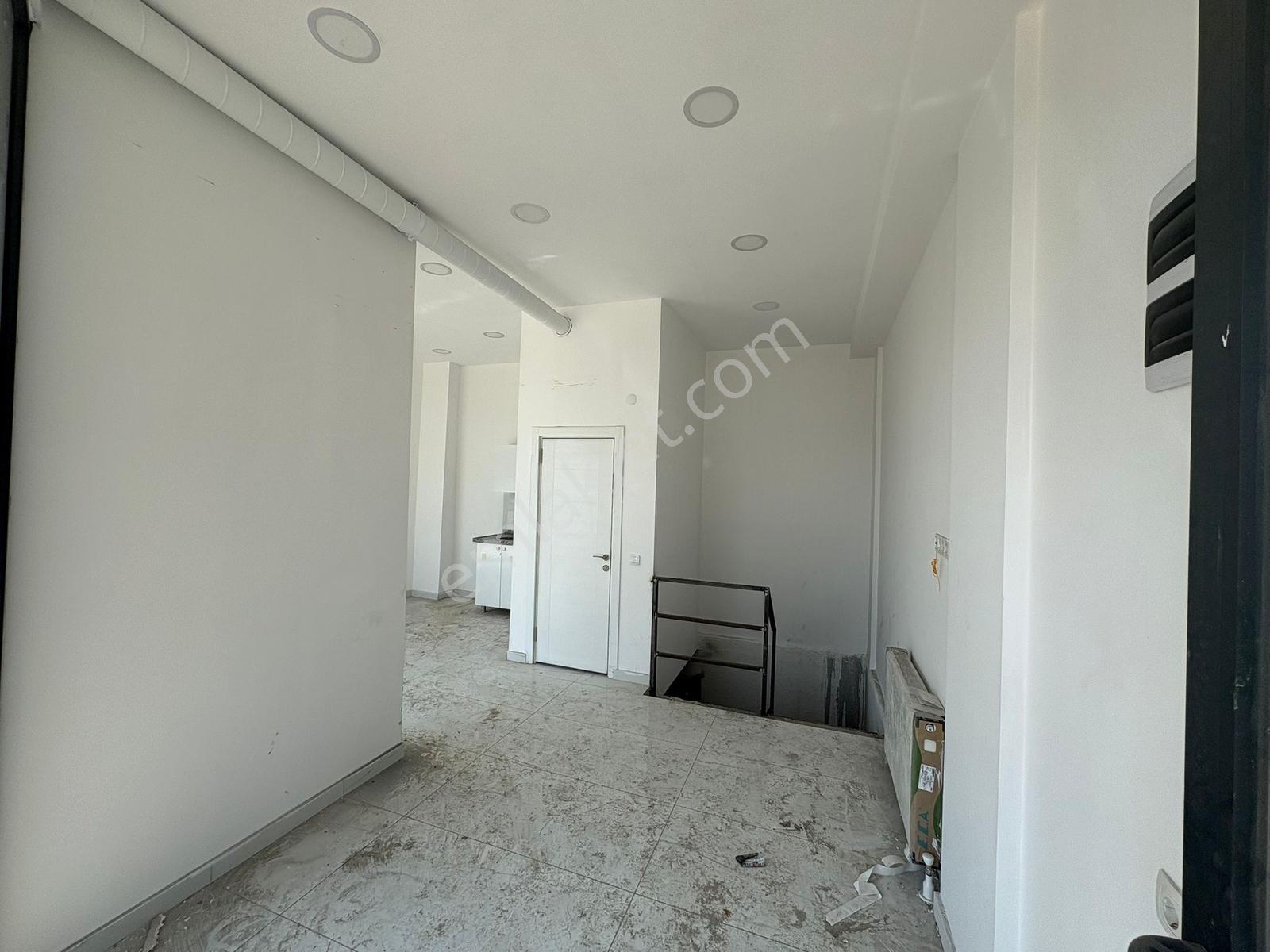 Eski Londra Asfaltı Üzeri Kiralık İş Yeri - Görsel 8