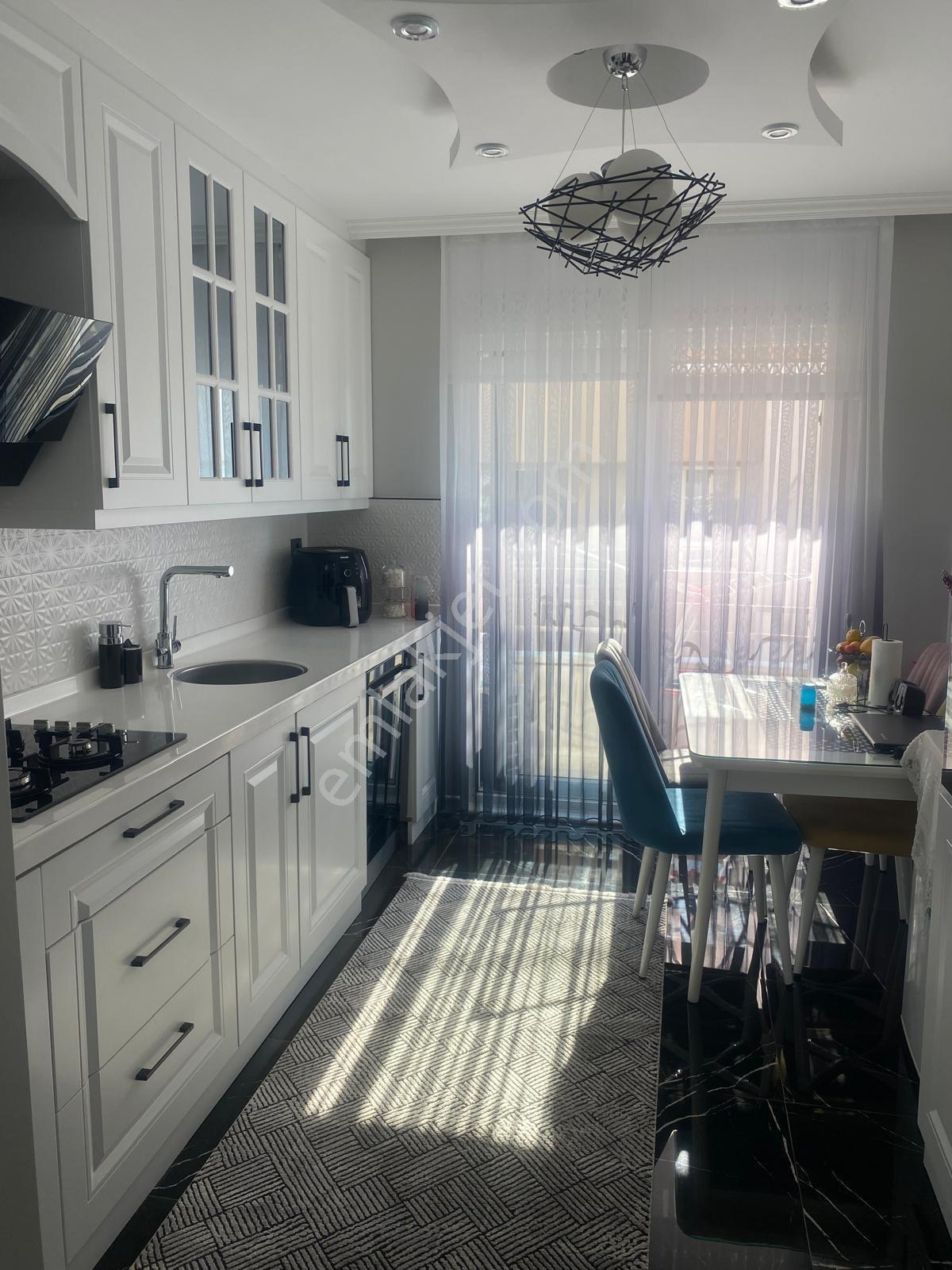 Uncubozköy Mahallesinde Satılık Site İçi 3+1 Daire - Görsel 10