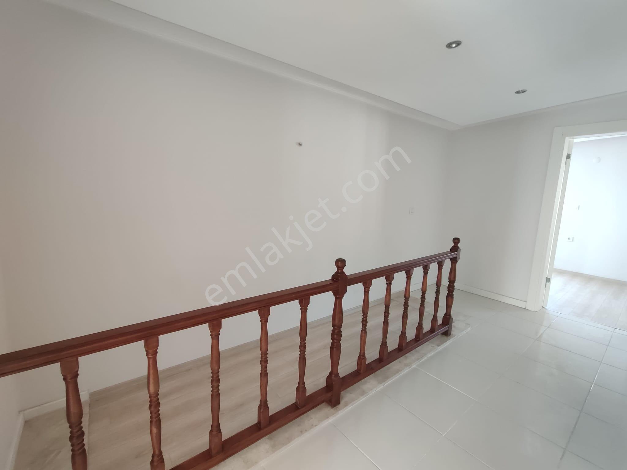 Kuşadası Değirmenderede Full Deniz Manzaralı 2+1 Kiralık Daire - Görsel 24