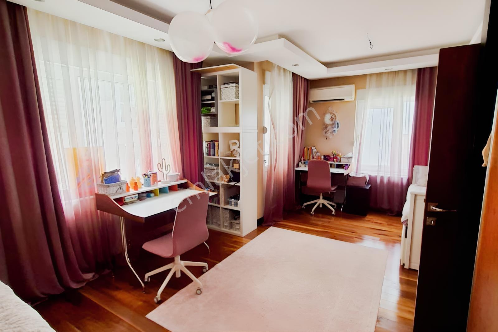 Barınaklar Larada Havuzlu 5+1 Müstakil Villa - Görsel 14