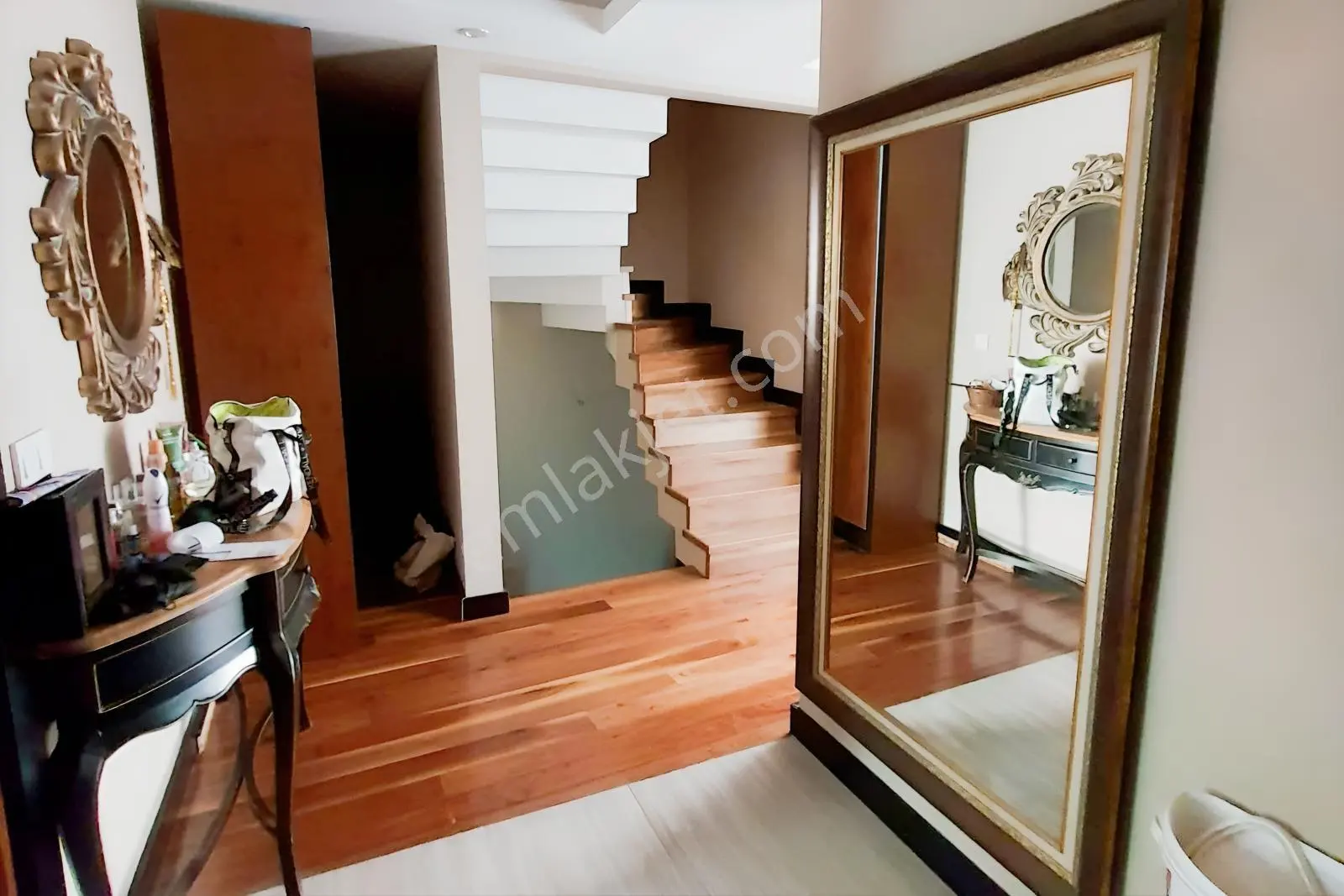 Barınaklar Larada Havuzlu 5+1 Müstakil Villa - Görsel 5