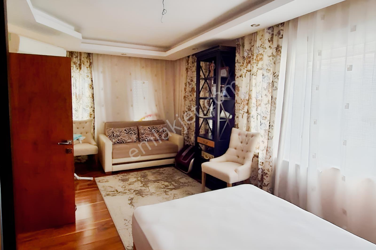 Barınaklar Larada Havuzlu 5+1 Müstakil Villa - Görsel 9