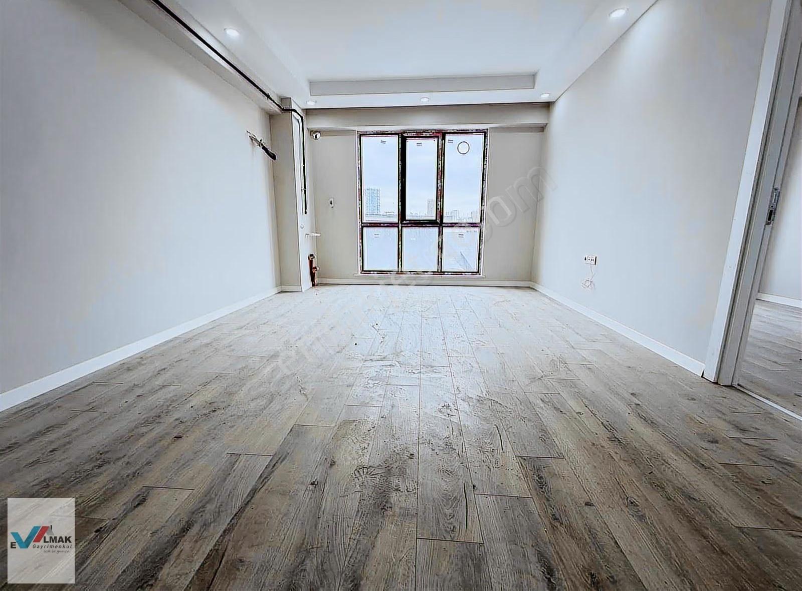 Evalmak'ta Site İçi 1+1(80m2) Asansörlü Otoparklı Daire - Görsel 3