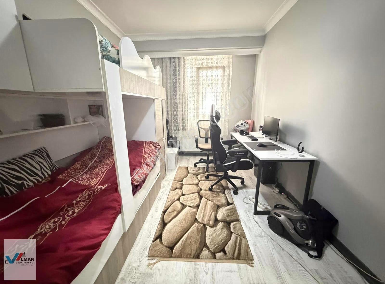 Evalmak'ta İnönü Mah.de Asansörlü Otoparklı (80m2) Geniş Daire - Görsel 14