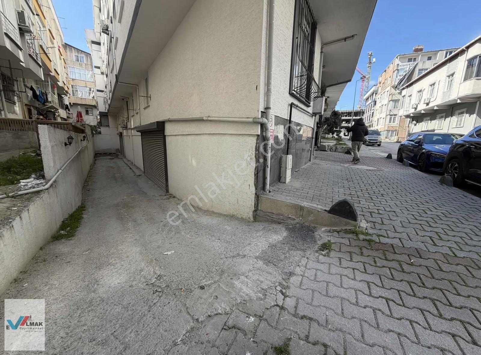 Evalmak'ta İnönü Mah.de Asansörlü Otoparklı (80m2) Geniş Daire - Görsel 3