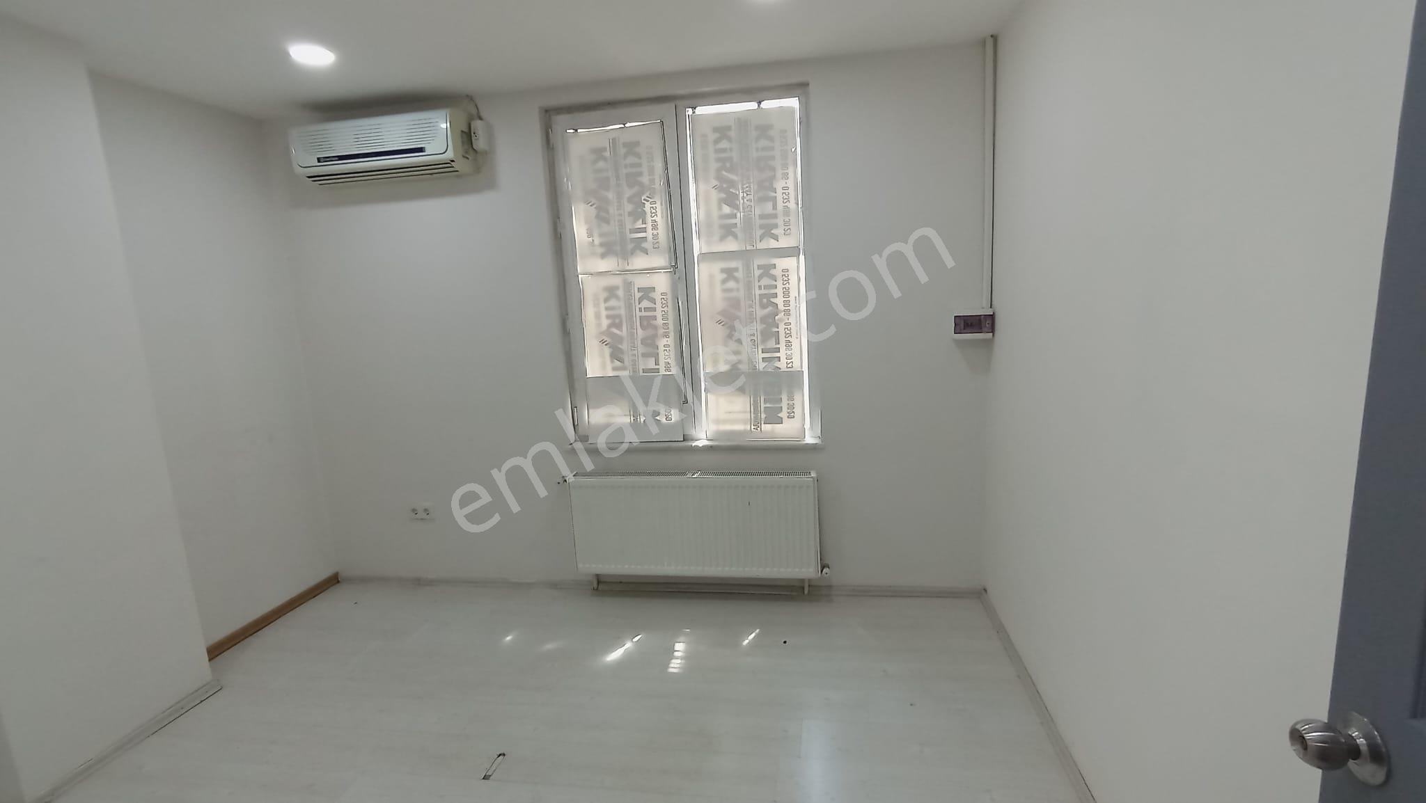Kavacık Merkezde Kiralık Arakat 3+1 Ofis Büro - Görsel 12