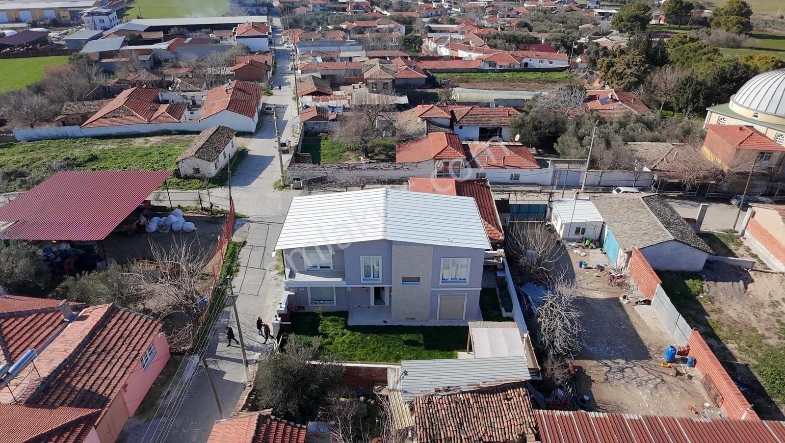 Pınarcık Mahallesi Harika Konumda 195 M2 Lüks Dubleks 4+1 Villa