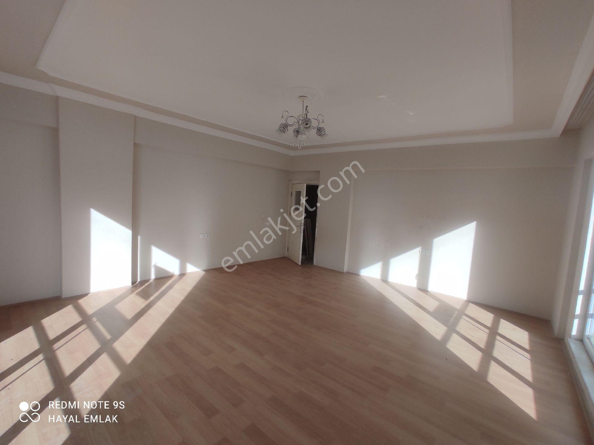 Hayal Emlak'tan Yarenler Mahallesinde Kiralık Daire - Görsel 4