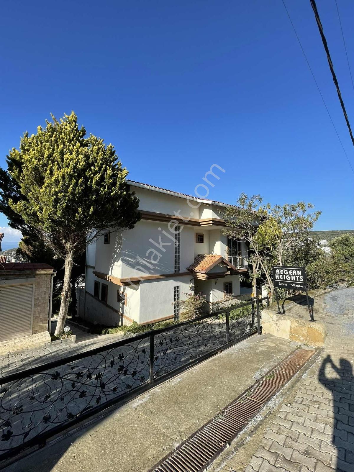Kuşturda Deniz Manzaralı M2 Büyük Satılık Villa 5+2 Marinaya 1dk - Görsel 3
