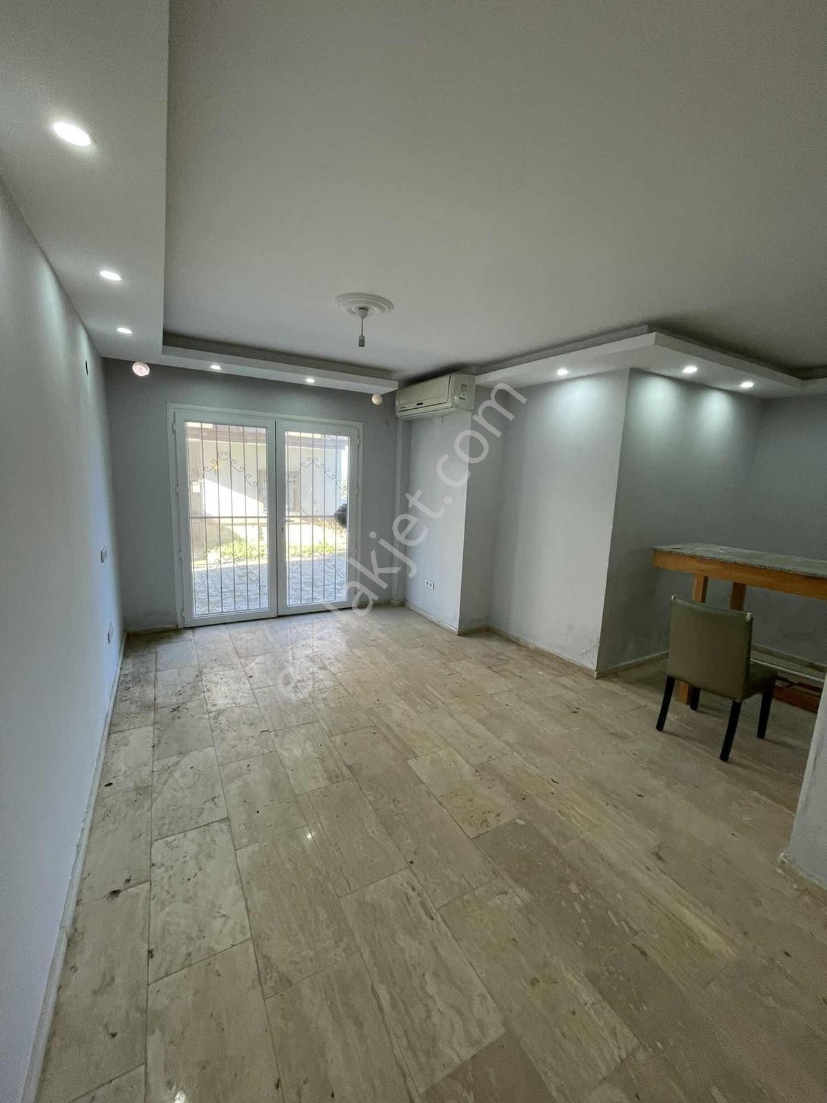 Kuşturda Deniz Manzaralı M2 Büyük Satılık Villa 5+2 Marinaya 1dk - Görsel 7
