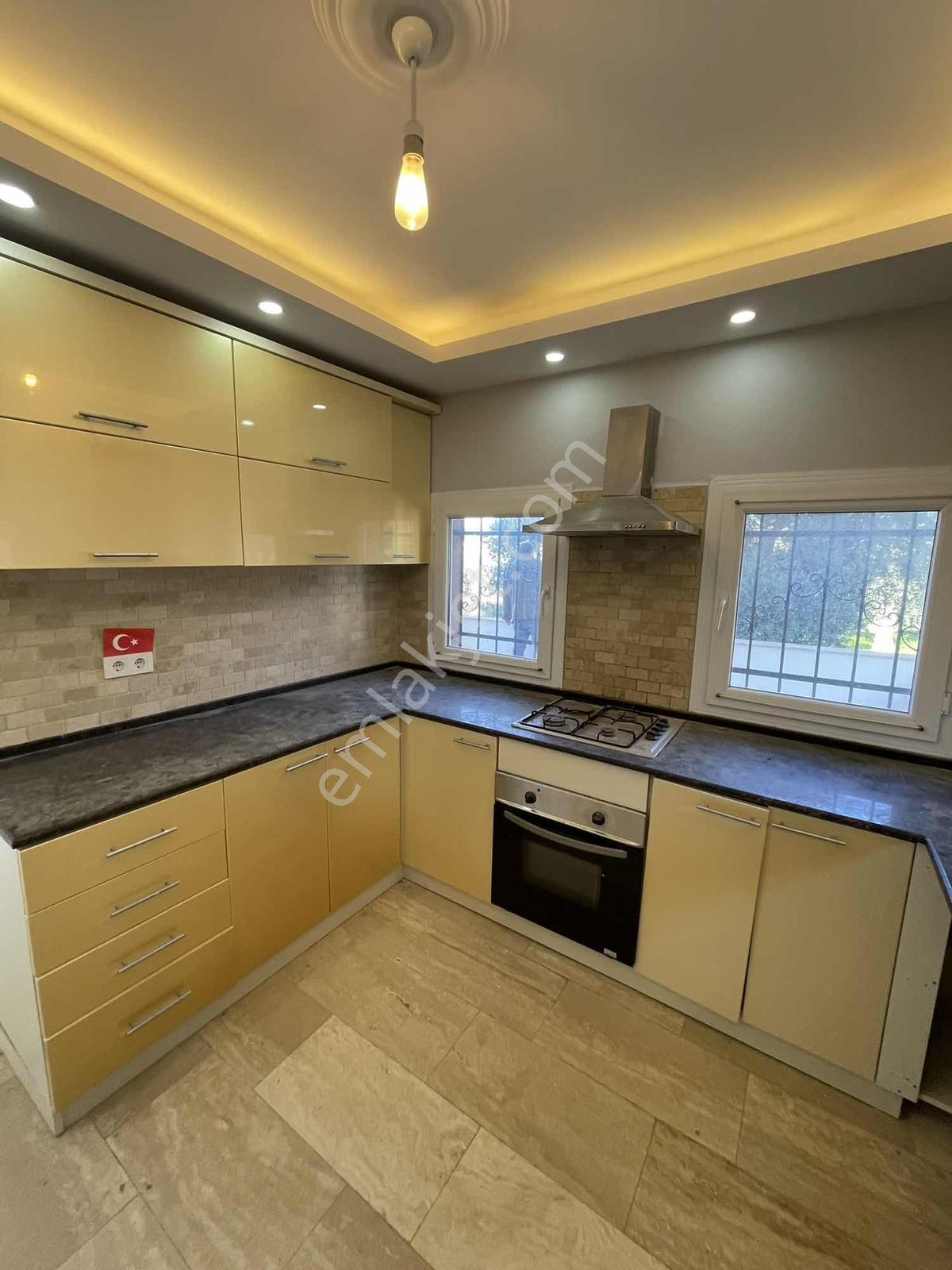 Kuşturda Deniz Manzaralı M2 Büyük Satılık Villa 5+2 Marinaya 1dk - Görsel 11