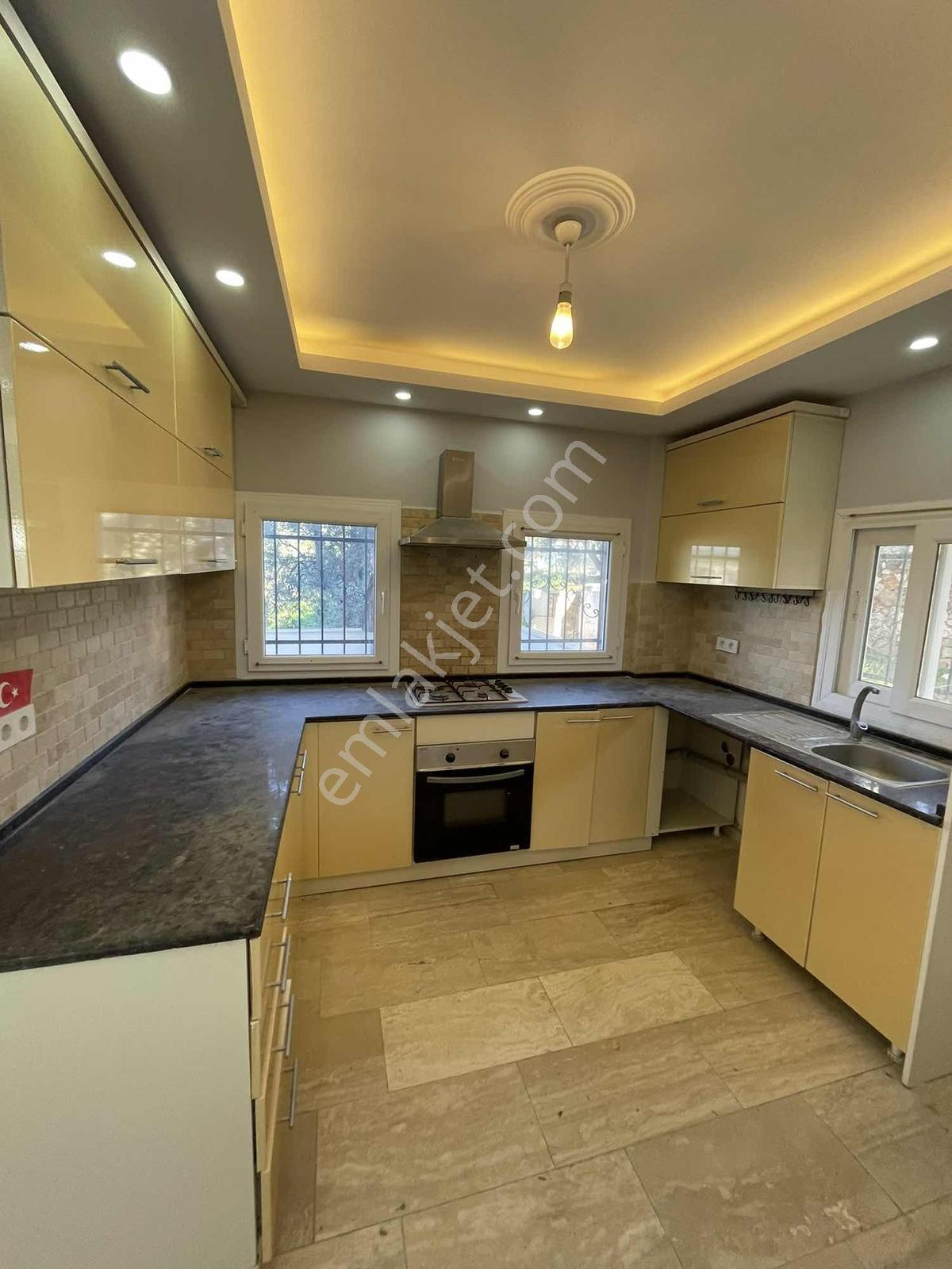 Kuşturda Deniz Manzaralı M2 Büyük Satılık Villa 5+2 Marinaya 1dk - Görsel 35