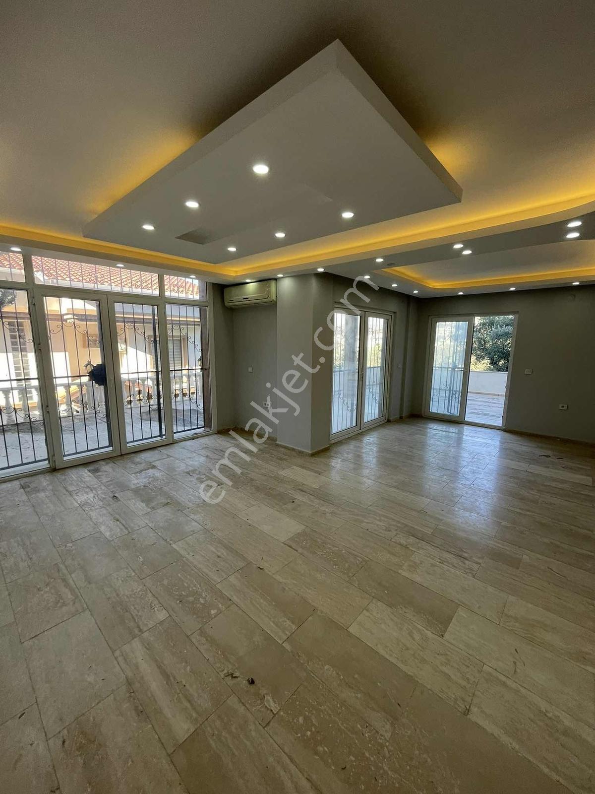 Kuşturda Deniz Manzaralı M2 Büyük Satılık Villa 5+2 Marinaya 1dk - Görsel 10