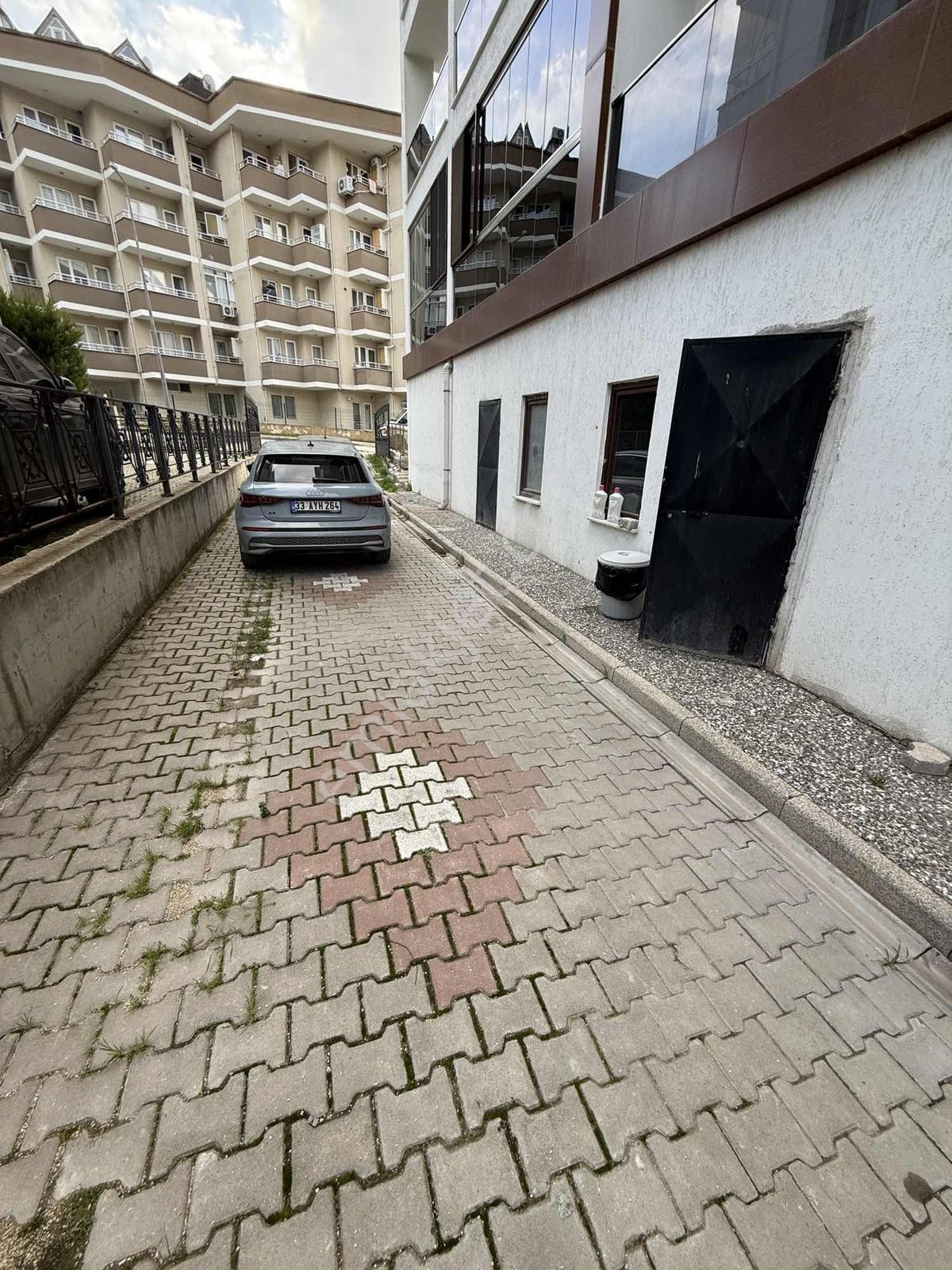 Erkan Doğan'dan Satılık 240 M2 Fırsat Kiracılı Dublex Dükkan - Görsel 24