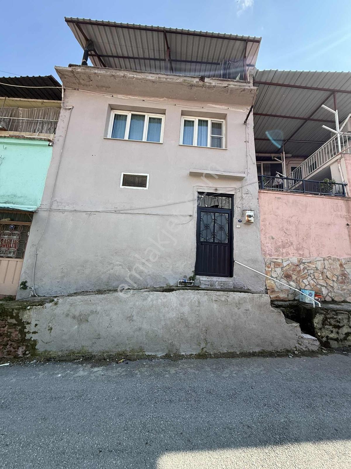 Kent Gayrimenkul'den Tire Manzaralı Şehir Merkezinde Müstakil