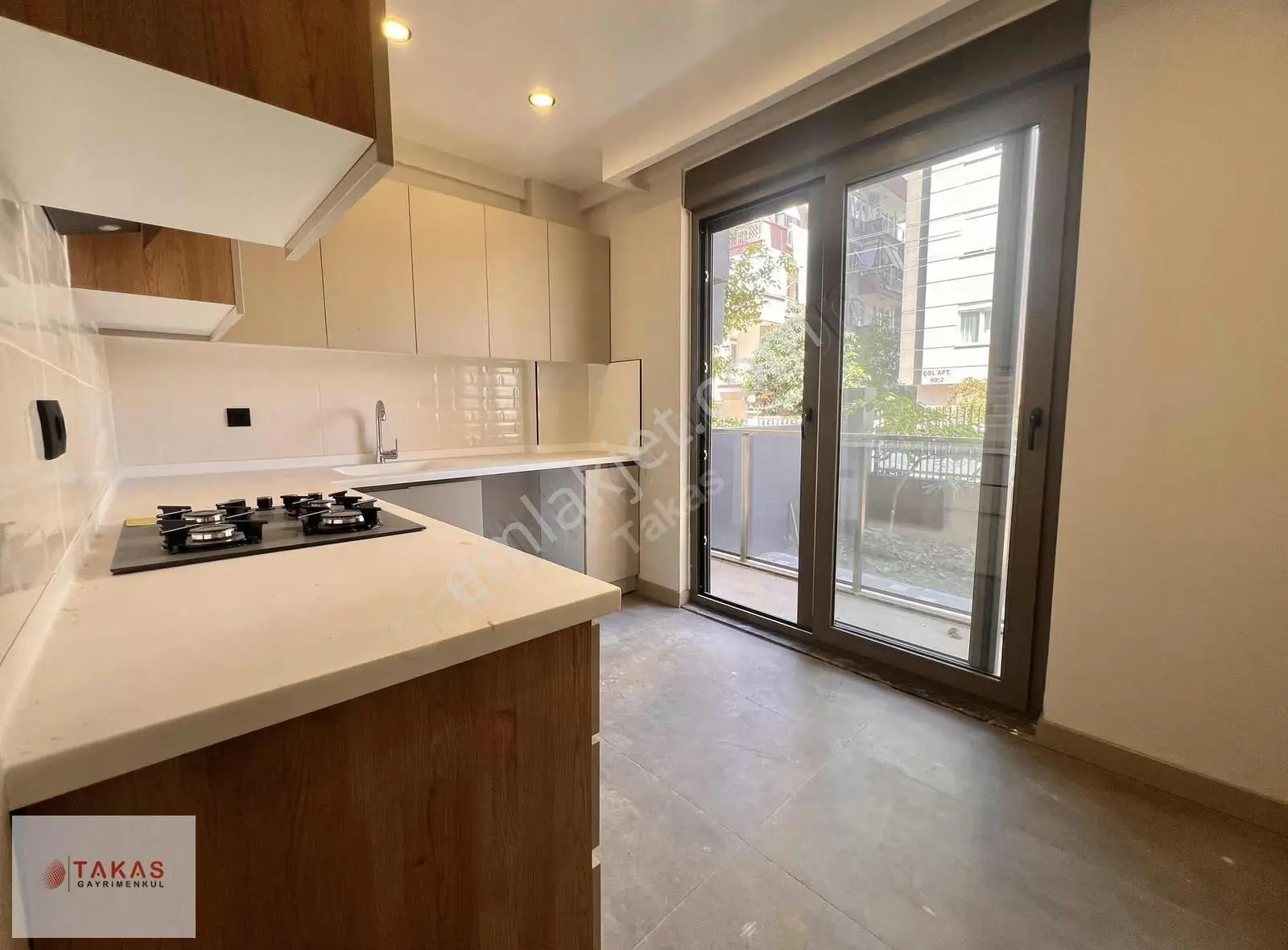 Güvenlik Mah. Yüksek Giriş 2+1 Ayrı Mutfak Satılık Daire