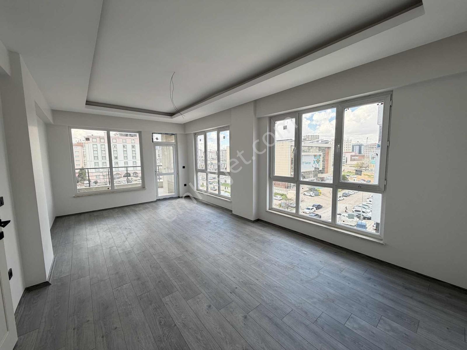 Z Group'dan Yeni Valilik Binası Karşısı 2+1 Sıfır Daire - Görsel 17