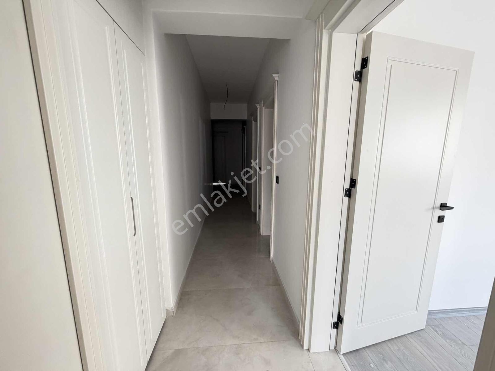 Z Group'dan Yeni Valilik Binası Karşısı 2+1 Sıfır Daire - Görsel 14