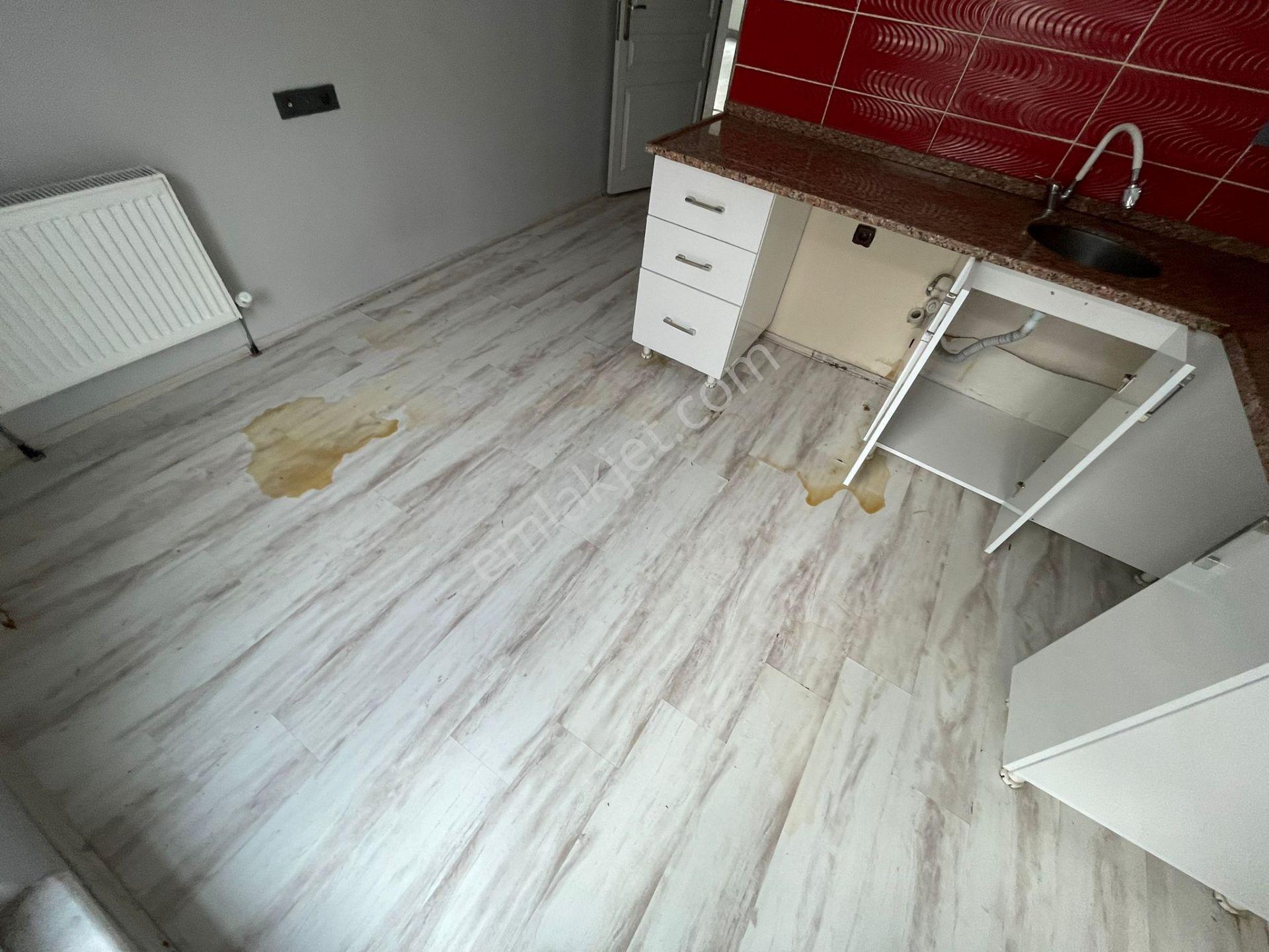 Merkezi Konumda Ara Kat Güney Cephe Kombili 2+1 Temiz Daire - Görsel 13