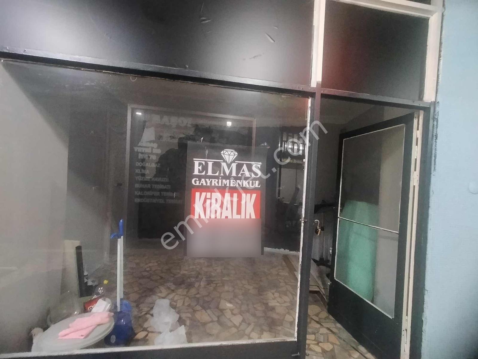 Adapazarı Yeni Camide Kiralık Dükkan