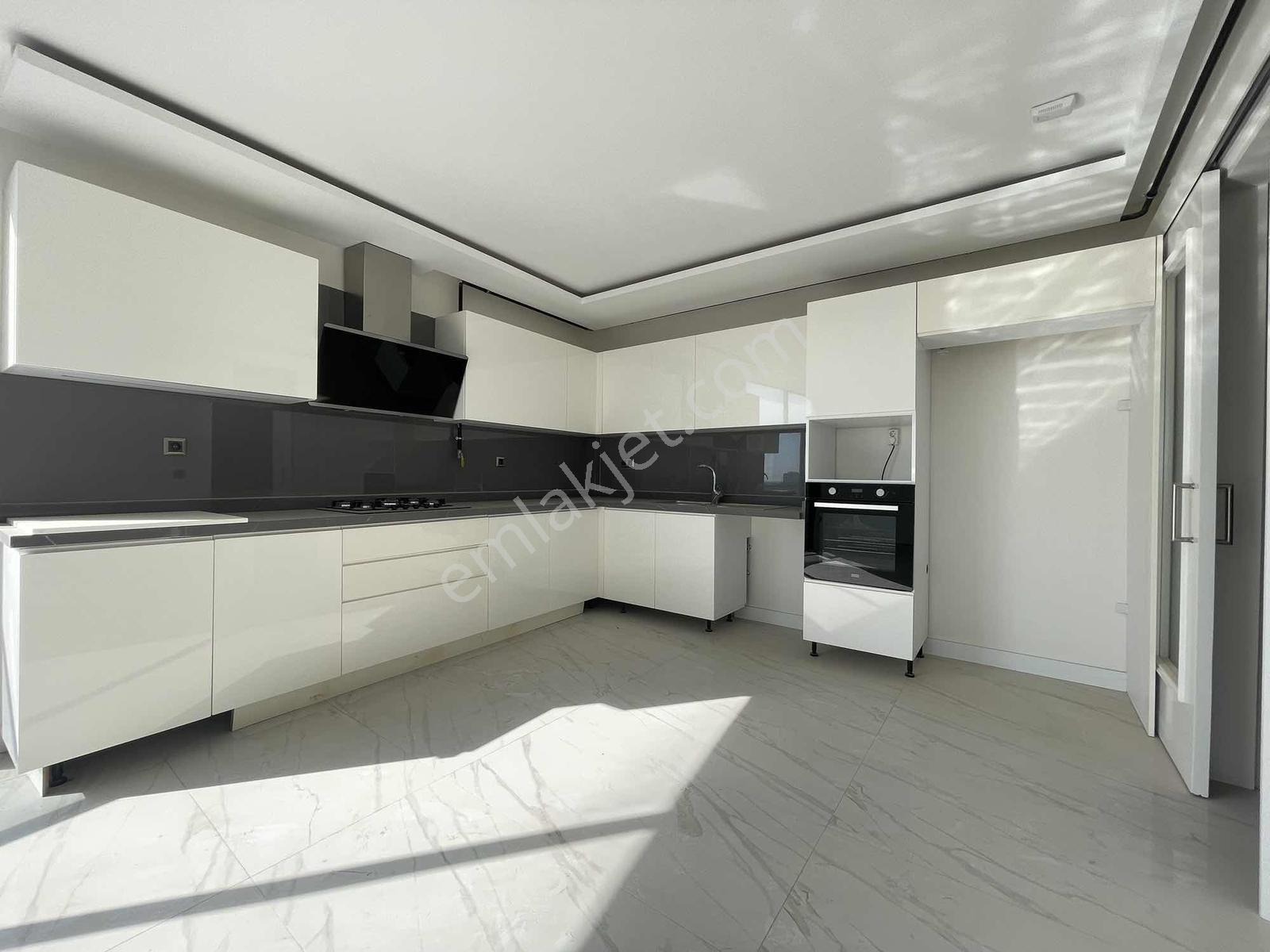 Çukurova Mahfesığmaz Satılık Daire Havuzlu Site Kapalı Otopark - Görsel 18
