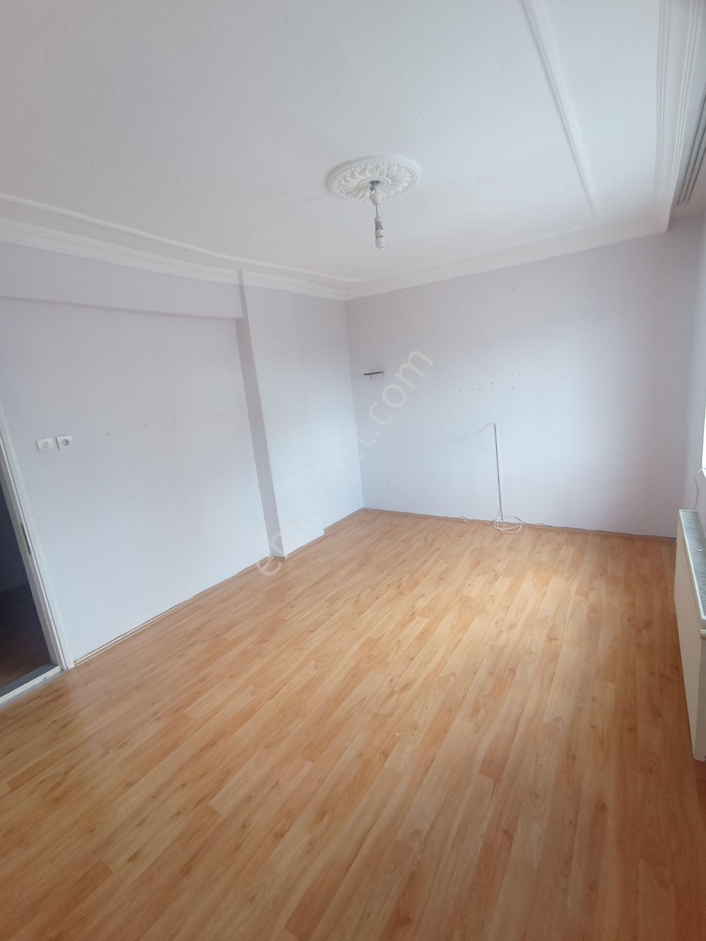 Sivas Yıldız Gayrımenkul'den Abdulvahabi Gazi Caddesinde 2+1 Masrafsız Kiralık Daire - Görsel 18
